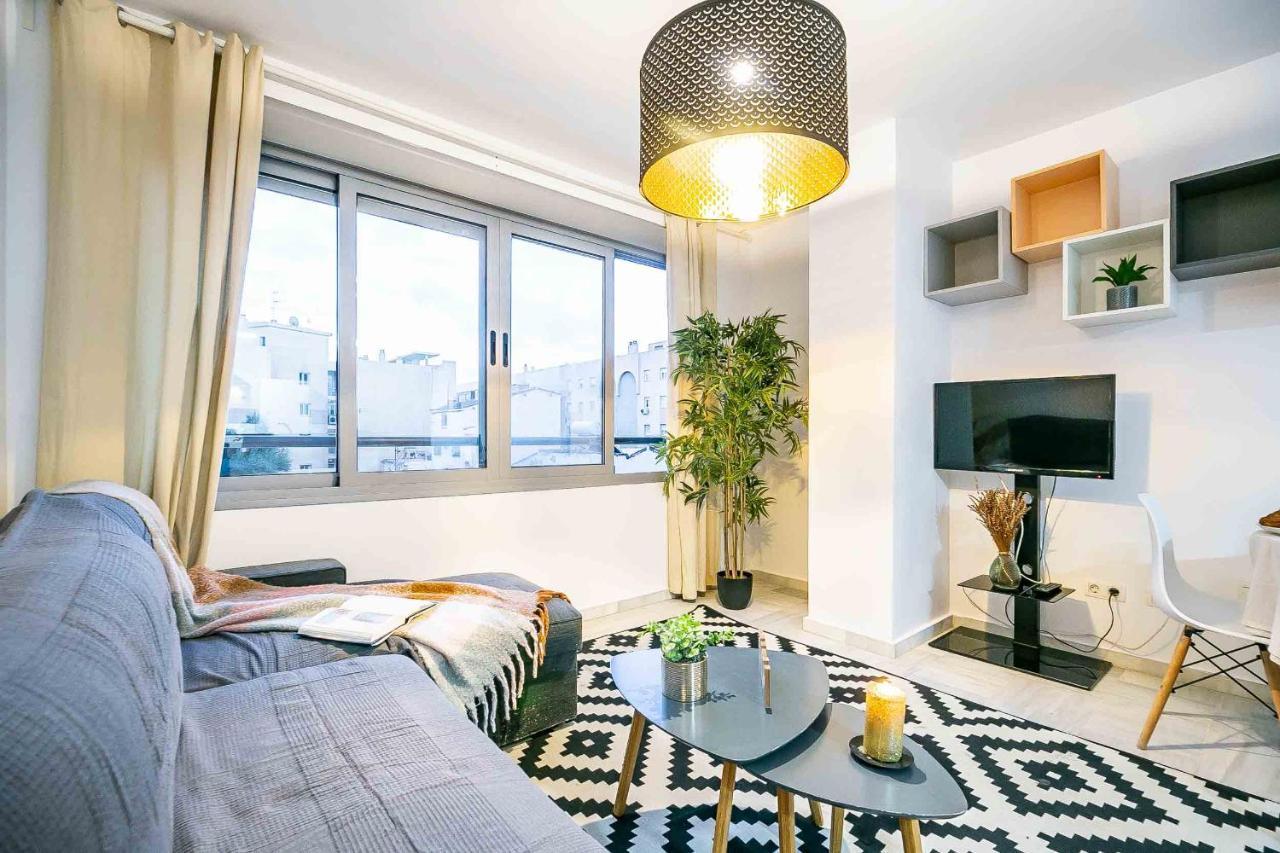 Carlos Haya Beautiful Apartment With Parking Málaga Exterior foto