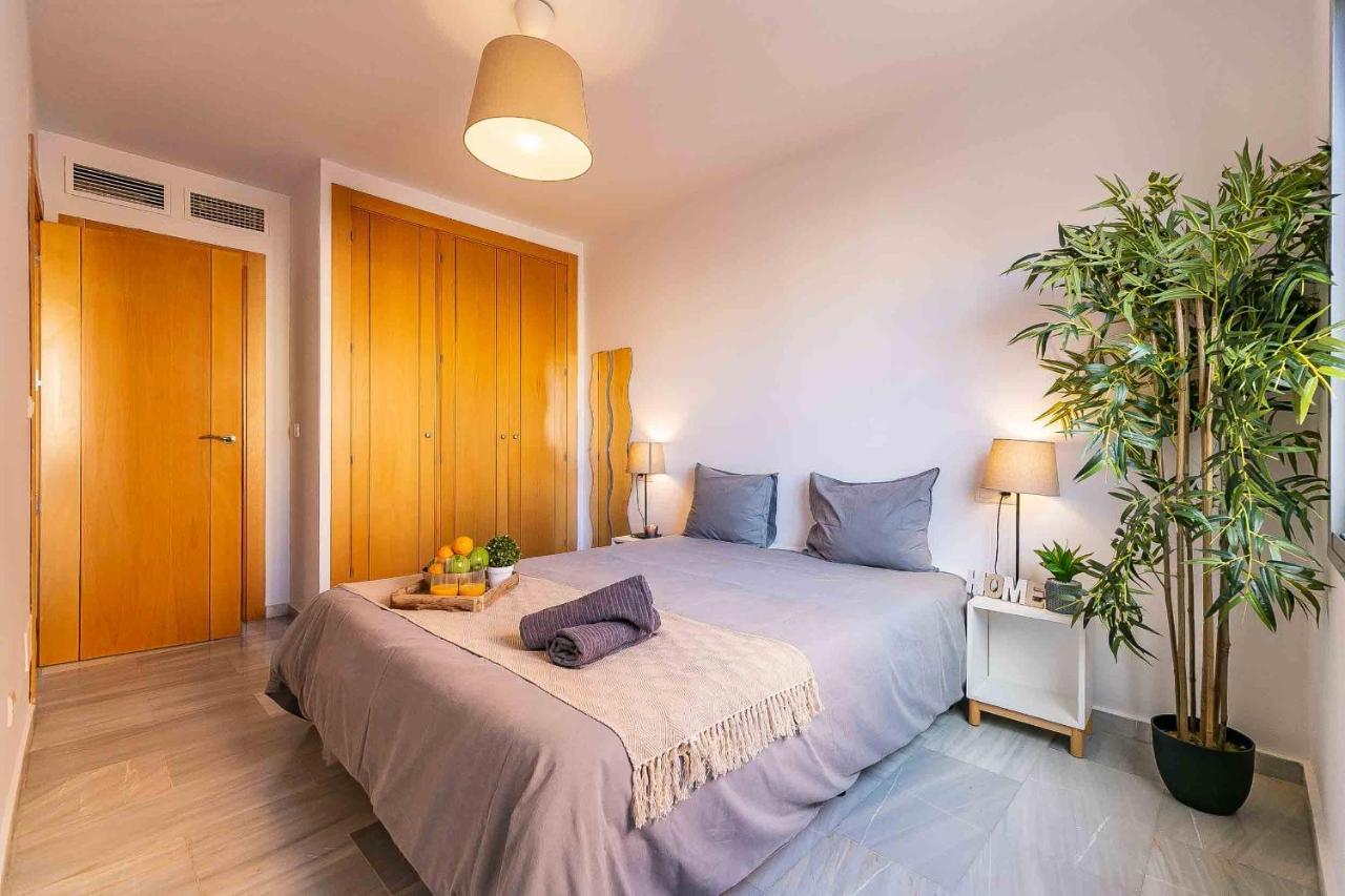 Carlos Haya Beautiful Apartment With Parking Málaga Exterior foto